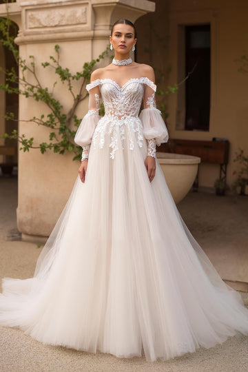 Robe de mariée ivoire à épaules dénudées en tulle avec manches